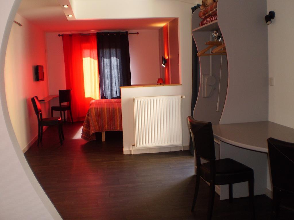 Hotel L Ander Сен-Флур Номер фото