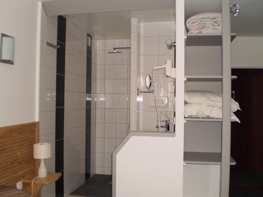 Hotel L Ander Сен-Флур Номер фото